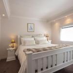 Ellies Cottages - Accommodation Main Beach 0