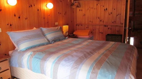 The Retreat On Matthew - Accommodation Main Beach 6