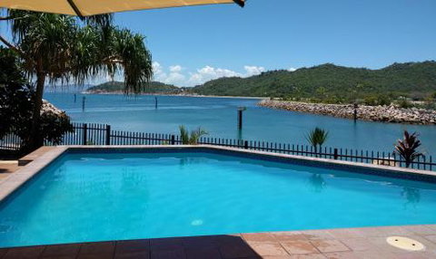 Bright Point Elite - Accommodation Main Beach 4