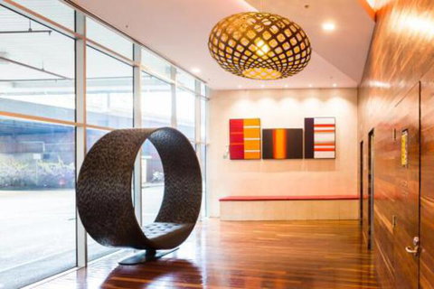 Melbourne City View Apartments - Accommodation Main Beach 4