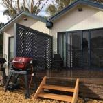 Coonawarra Cabins Unit C - Accommodation Main Beach 0