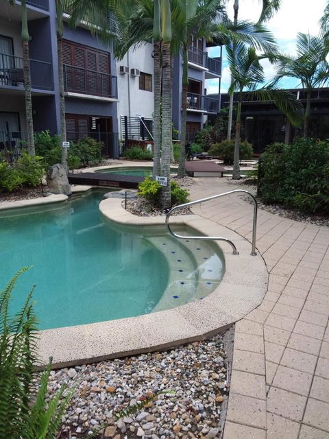 Jackies City Central Apartment - Accommodation Main Beach 1