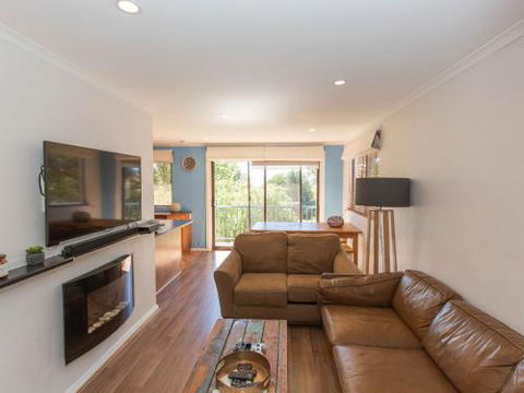 Wendaleigh 5 / 26 Clyde Street - Accommodation Main Beach 4