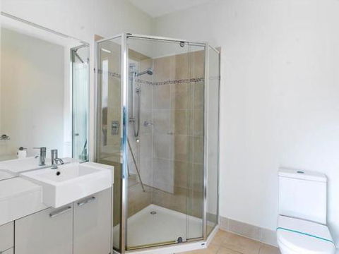 ONE LEVEL At BROADBEACH RESORT - Accommodation Main Beach 3