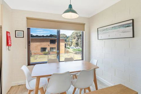 Apollo Unit 21 - Accommodation Main Beach 2
