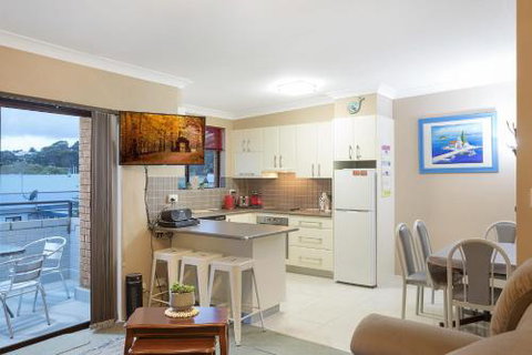 Apollo Unit 7 - Accommodation Main Beach 3