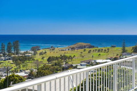 La Mer 19 Dulconghi Street - Accommodation Main Beach 0