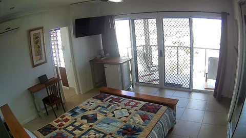 Margs Bed & Breakfast - Accommodation Main Beach 4