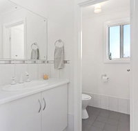 VALLEY VIEWS 10 Valley Heights Drive - Accommodation Main Beach