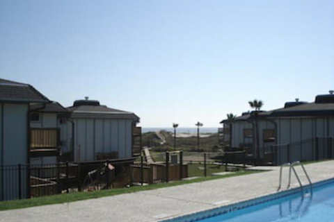 The Pier Coogee - Accommodation Main Beach 0