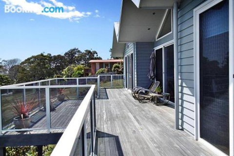 Allure - Accommodation Main Beach 3
