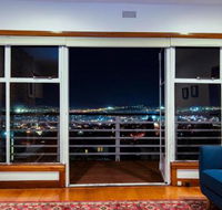 Lofty Views City Stunner - Accommodation Main Beach