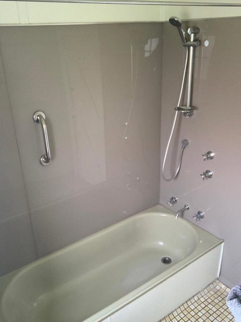 Old Sergeants Quarters - Accommodation Main Beach 5