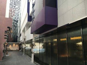 Docklands Serviced Apartments - Accommodation Main Beach 0