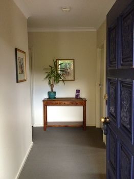 Acacia House Retreat Daylesford - Accommodation Main Beach 2