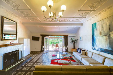 Casuarina Estate - Accommodation Main Beach 3