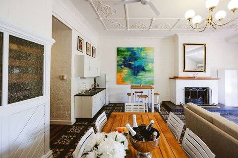 Casuarina Estate - Accommodation Main Beach 2