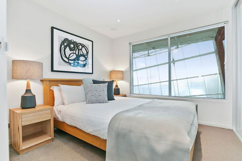 Sullivans Cove Apartments - Accommodation Main Beach 6