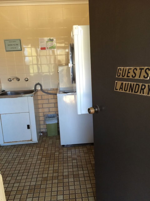 Tumut Valley Motel - Accommodation Main Beach 4