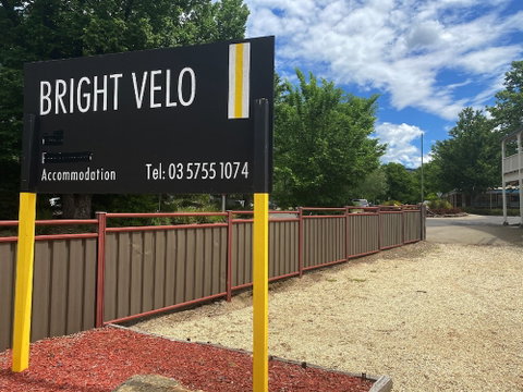 Bright Velo - Accommodation Main Beach 3