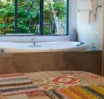 Ashwood Cottages - Accommodation Main Beach