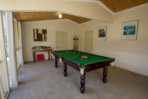 The Birch House - Silver Birches - Accommodation Main Beach 3