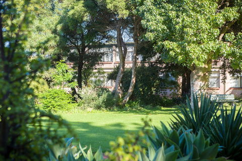 Foreshore Motor Inn - Accommodation Main Beach 5