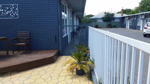 Sun Centre Motel - Accommodation Main Beach 3