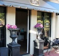 Luxe Spa on Kensington - Accommodation Main Beach