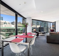 Docklands Executive Apartments - Accommodation Main Beach