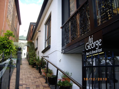 Hi George Bed & Breakfast - Accommodation Main Beach 3