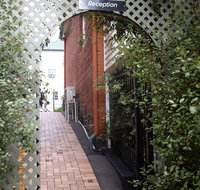 Hi George Bed  Breakfast - Accommodation Main Beach