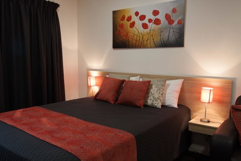 Abode37 - Accommodation Main Beach 6