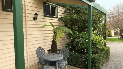 Daylesford Central Motor Inn - Accommodation Main Beach 0