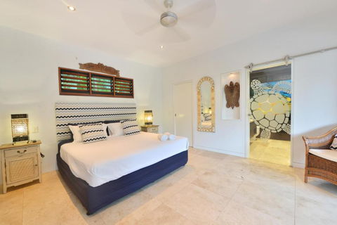 Oceaneyes Getaway - Accommodation Main Beach 5