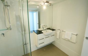 Under The Townsville Sun (694I) - Accommodation Main Beach 6