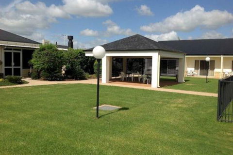 Mas Country Roma Explorers Inn Roma - Accommodation Main Beach 0
