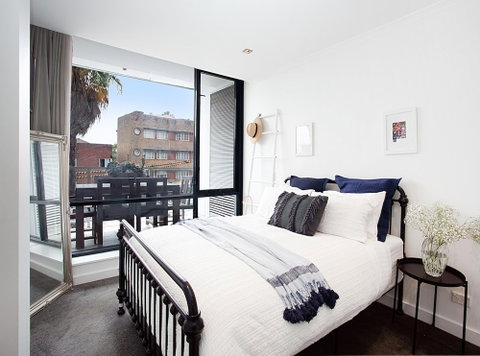 Bayside Pad - Accommodation Main Beach 3