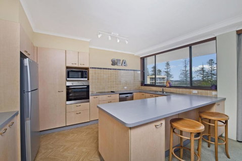 Akuna 14 6 Joffre Street - Accommodation Main Beach 4