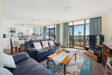 Akuna 23 6 Joffre Street - Accommodation Main Beach 1