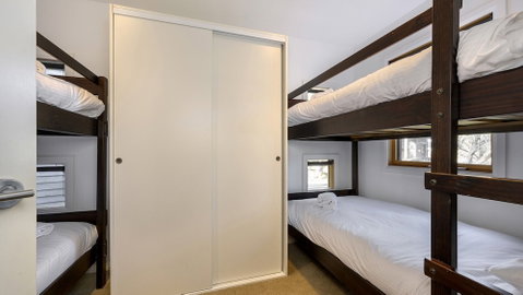 Dandongale - Accommodation Main Beach 5