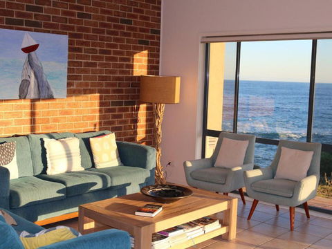 Ocean Views 4 Ocean Street Air Conditioned Luxury With Beautiful Ocean Views - Accommodation Main Beach 3