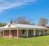 Anchors Away - Accommodation Main Beach