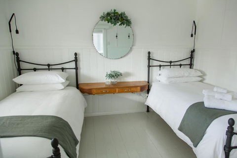 The Rested Guest 3 Bedroom Cottage West Wyalong - Accommodation Main Beach 5