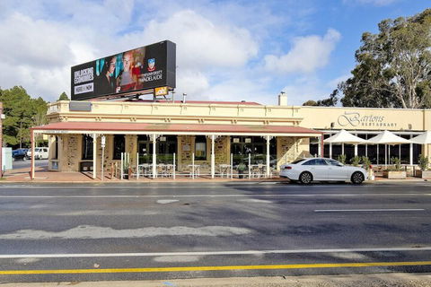 Former Dress Circle Nth Adelaide Apt With Aircon - Accommodation Main Beach 3