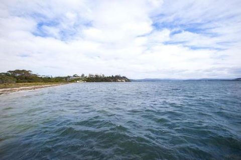 St Helens On The Bay Apartments - Accommodation Main Beach 1