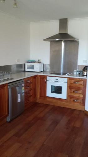 St Helens On The Bay Apartments - Accommodation Main Beach 5