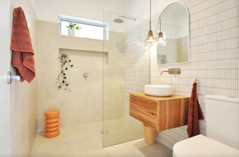 Pine At Arlos Refined Luxury In Glenelg - Accommodation Main Beach 3
