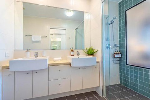 Maroochy River Inlet Views At Sebel Twin Waters Free Wifi & Parking 2 Cars - Accommodation Main Beach 2