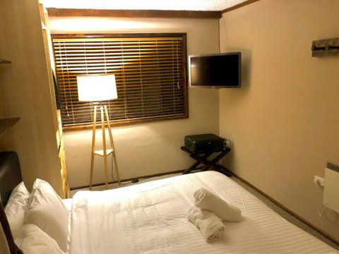 Chamonix - Accommodation Main Beach 3